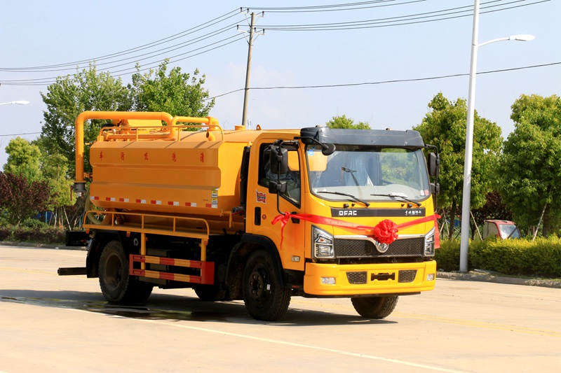 東風(fēng)大福瑞卡清洗吸污車